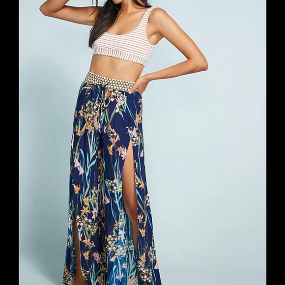 Trina Turk Other - Trina Turk fiji split floral pants